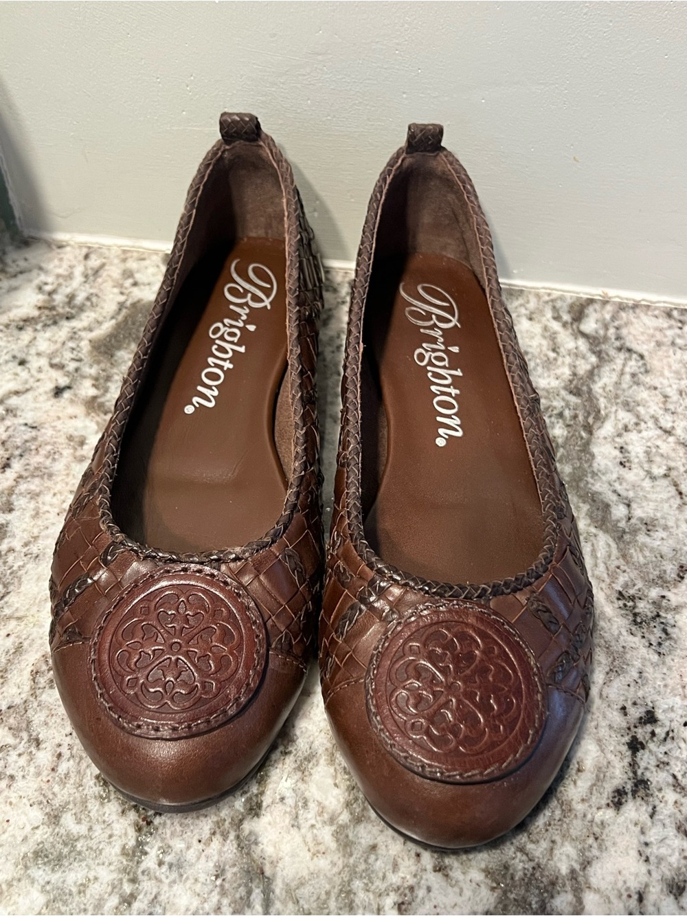 Brighton sz 8 Brown Woven Leather Ballet Flats with Medallion NWOT